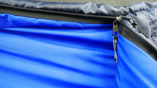 Спальник с капюшоном SibTravel Extreme 300